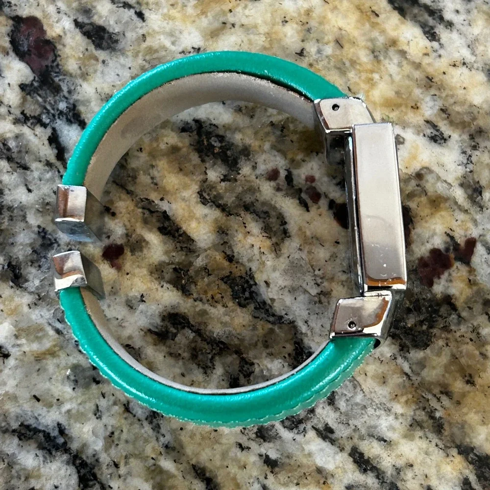 OsirockWomen Cuff Watch Green Square Face Silver Tone Stainless Steel Japan Movt - Picture 5 of 7